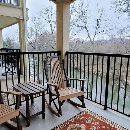 Jan'S Riverside Retreat Pigeon Forge Exterior photo